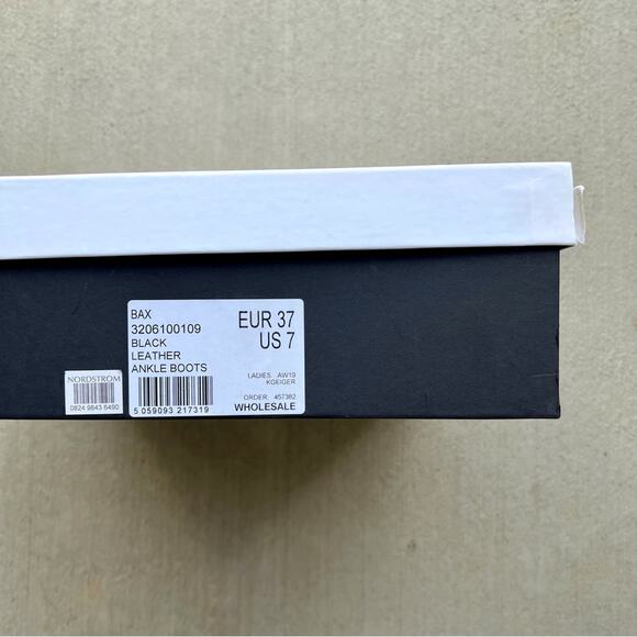 Kurt Geiger Bax Boots - Picture 10 of 10